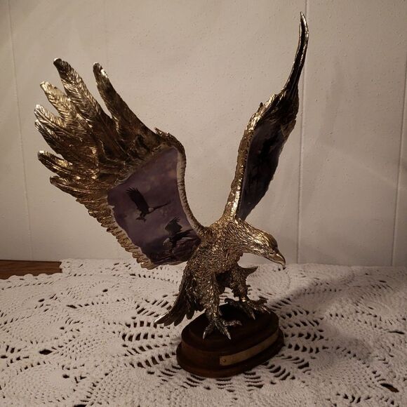 Bradford Exchange "Majestic Sentinels" from On Eagle's Wings Collection Statue - Picture 3 of 8